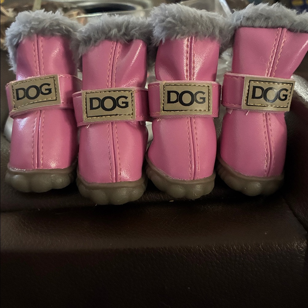 D0G (Ugg inspired) pet shoes, pink with fur trim and adjustable strap